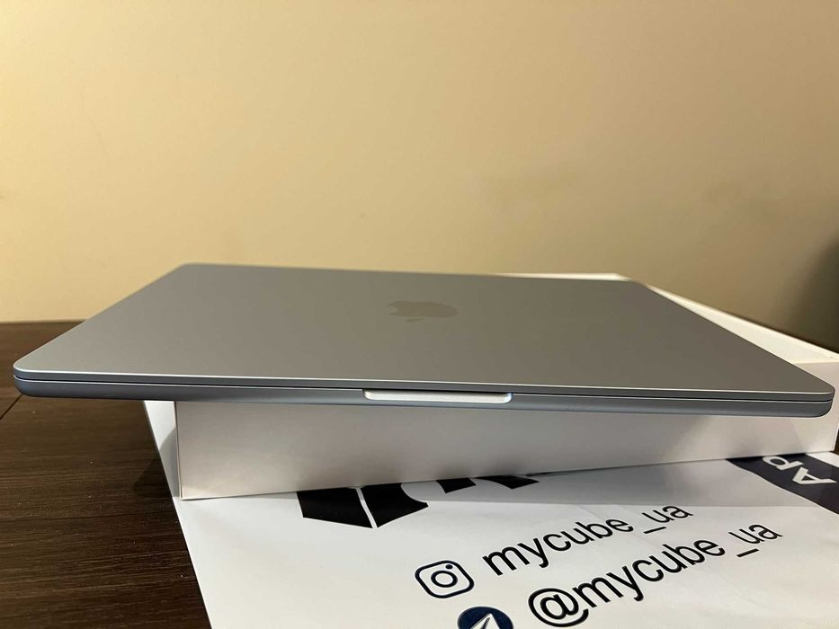 MacBook Air 13,6 M4 2025 16Gb/256Gb Sky Blue MC6T4 новий
