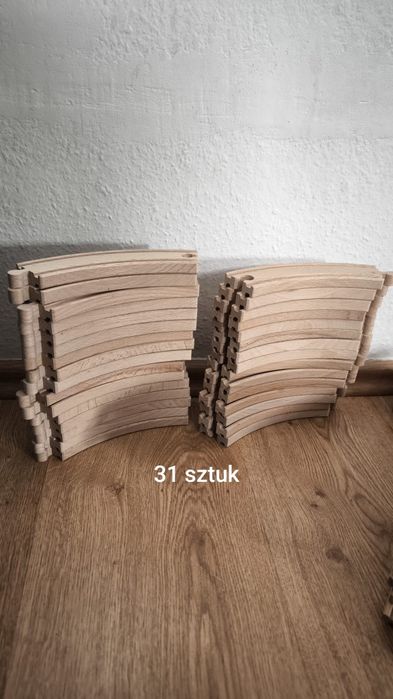 Tory drewniane , pociągi