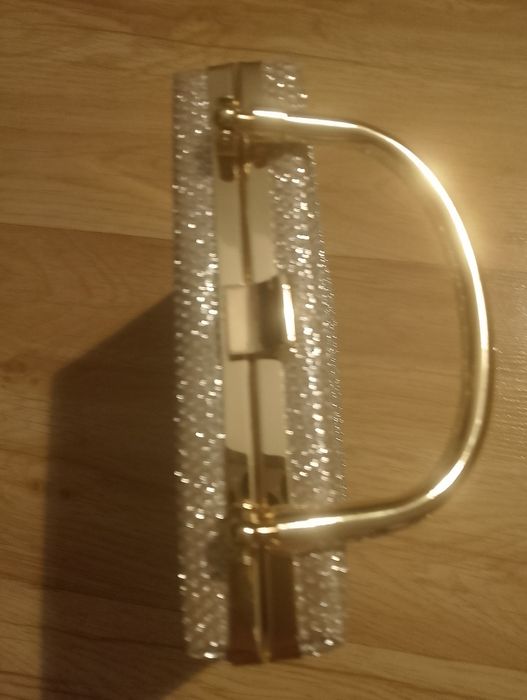 Nowa elegancka kopertówka złota z brokatem