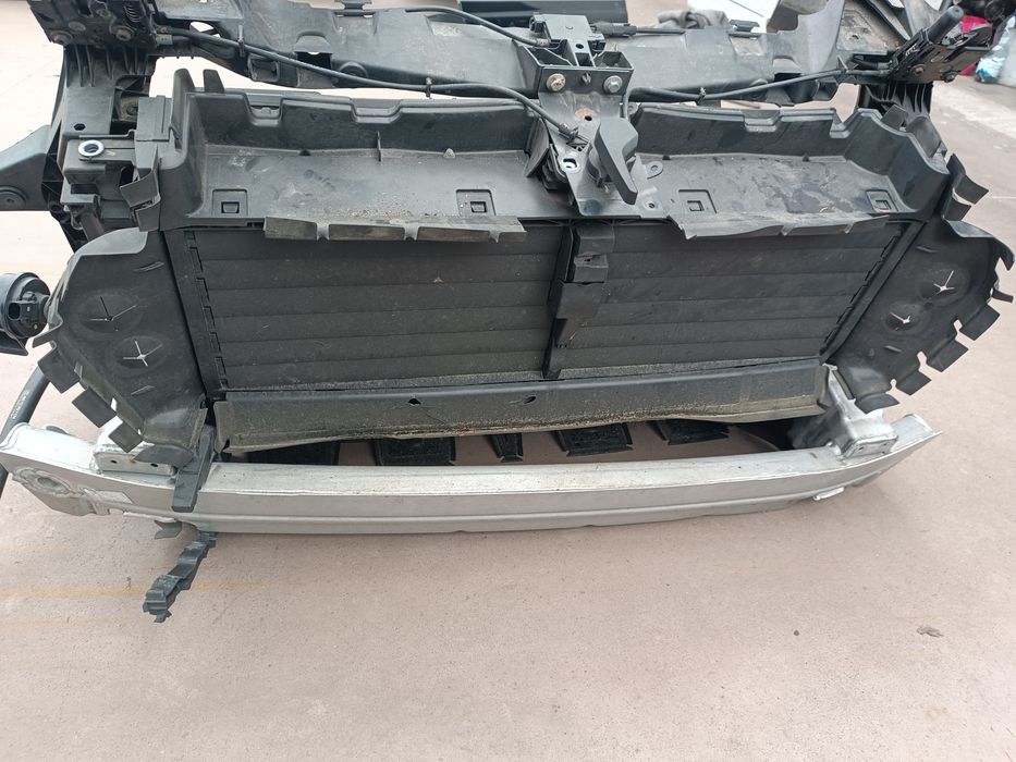 Панель установочна касета радіаторів в зборі телевізор Audi Q7 4M 3.0