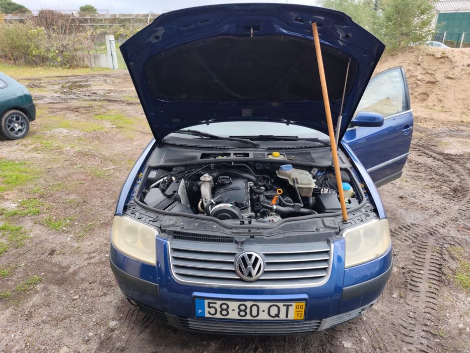 Volkswagen Passat 1.9 tdi 130 cv ASZ para peças ts Material disponível