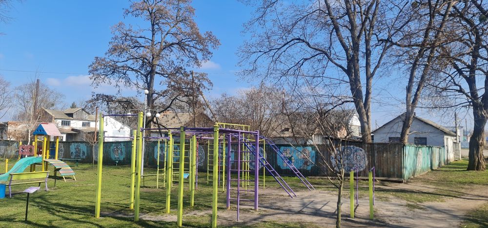 Продам помещения .Решетиловка , Центр .