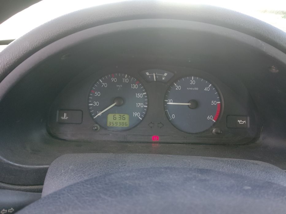 Citroen saxo 1.5 2001 — photo 2