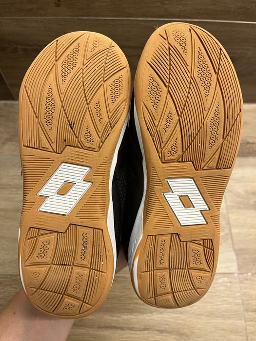 adidasy / halówki Lotto Whizzer rozm.31