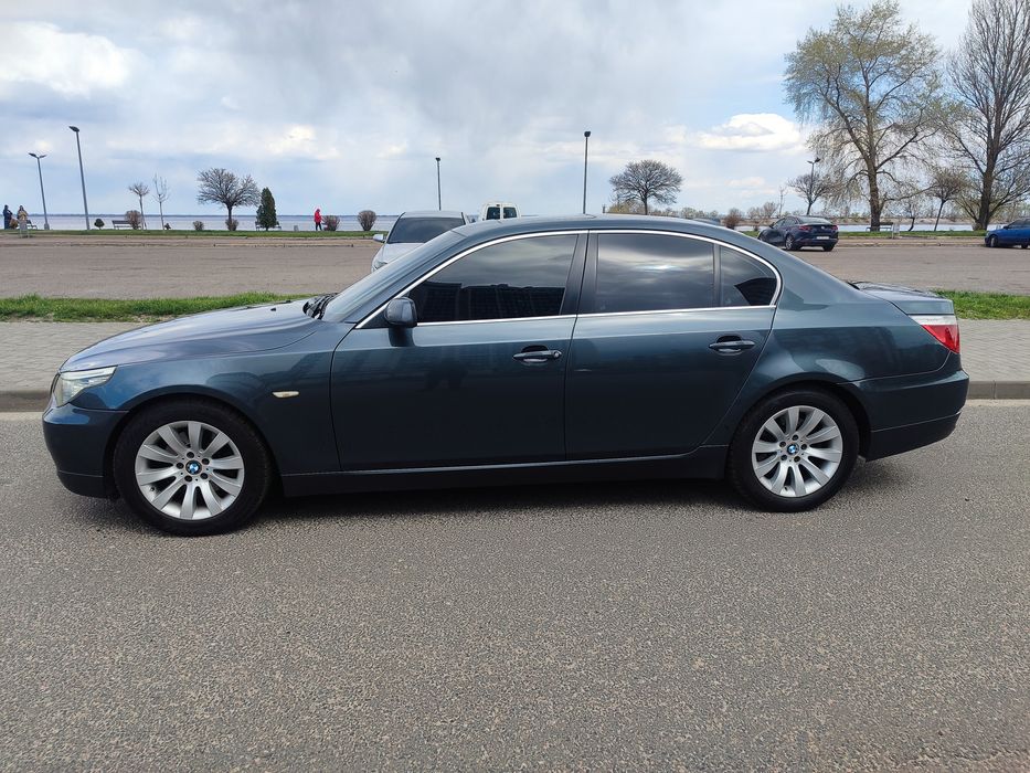 BMW 525 E60 FL гарний стан