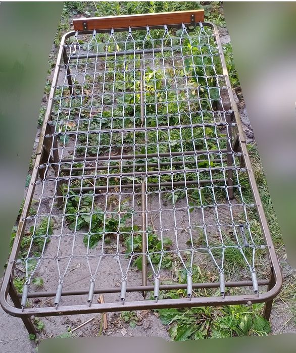 Продам кровать -раскладушку.