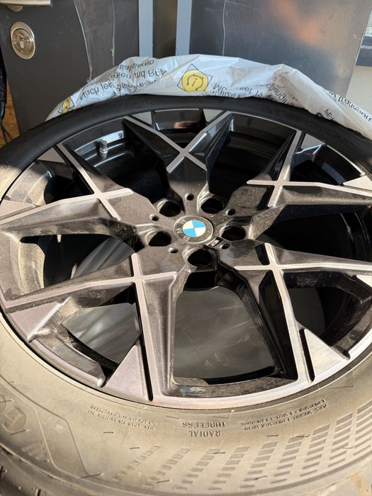 NOWY Komplet 19 calowych felg BMW wraz z oponami