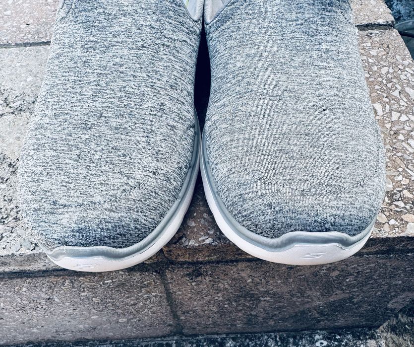 Сліпони Skechers GO WALK 6 стан нових оригінал устілка 27,5см