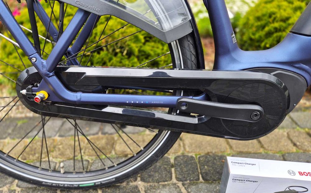 Rower elektryczny GAZELLE Arroyo Elite C7+ M/53cm 253 km, JAK NOWY !!!