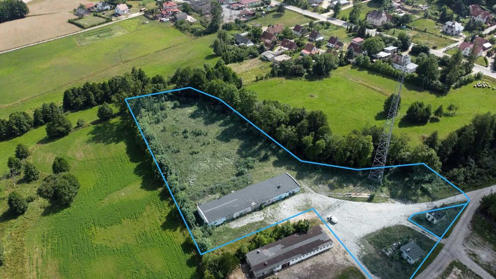 Działka przemysłowa z halą