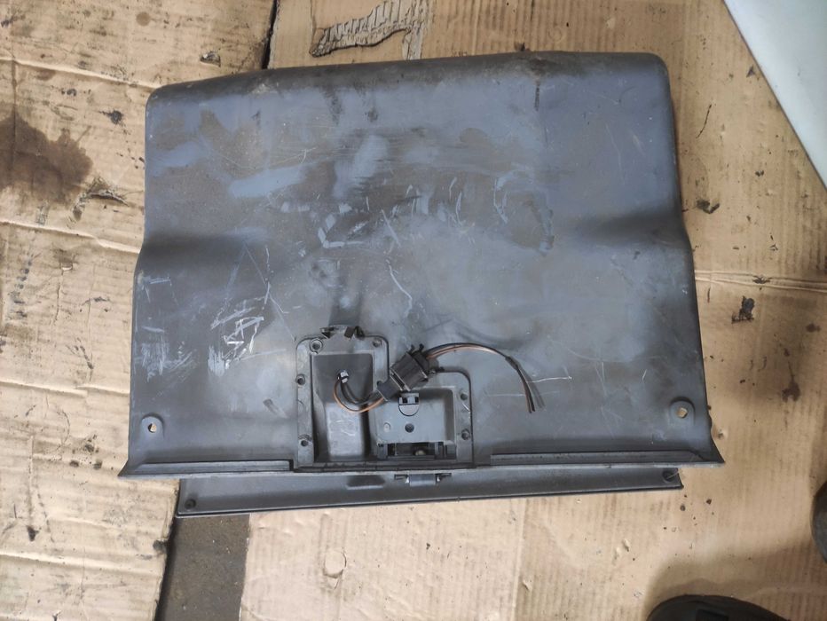 Бардачок VW T4 701857095 бардачек Фольксваген т4