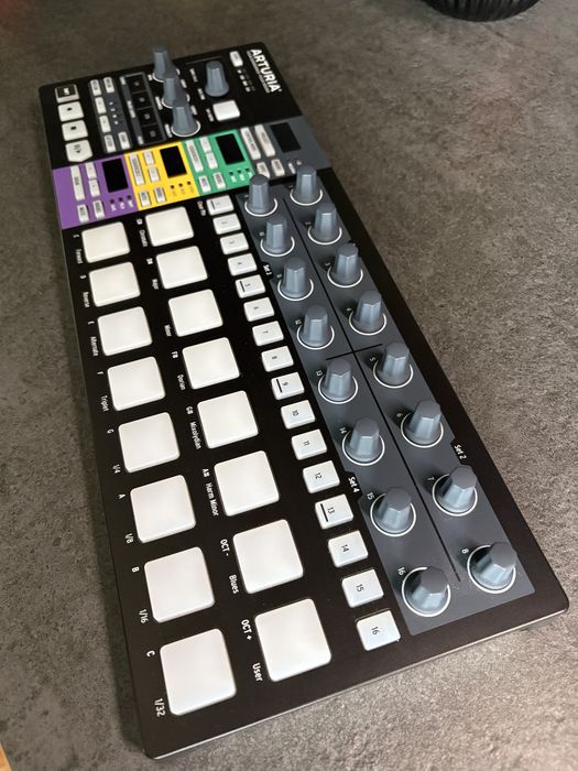 Arturia Beat Step Pro / black edition/ sekwencer krokowy