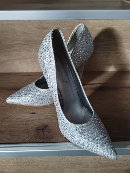 Szpilki srebrne z cyrkoniami