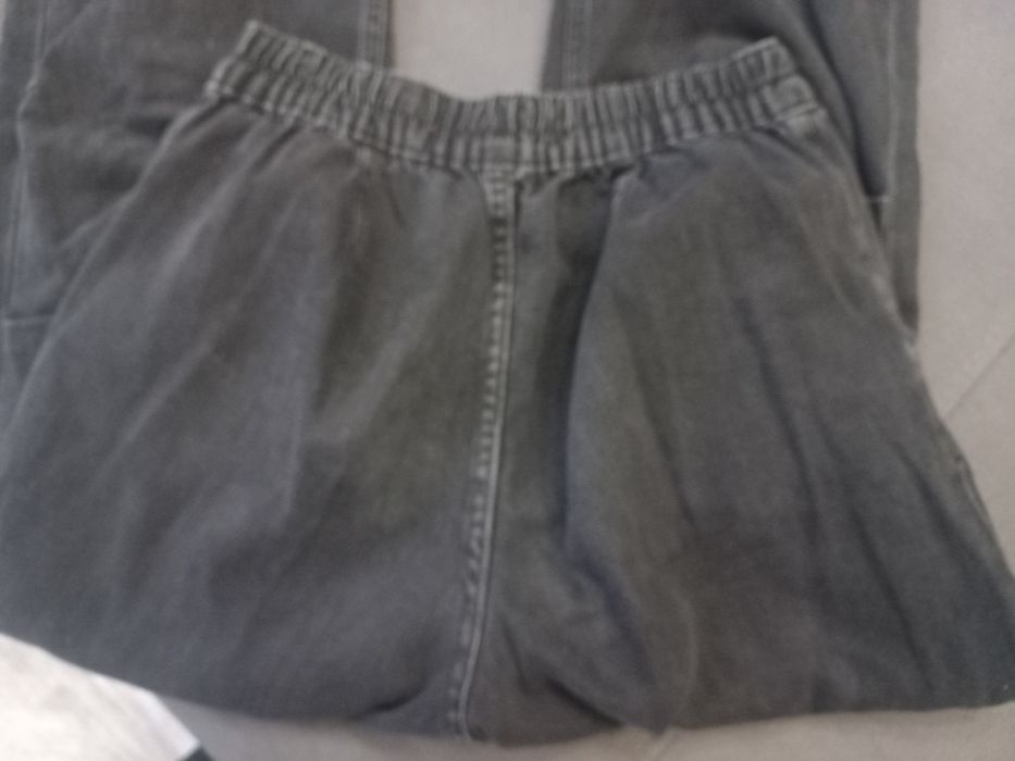 Jeansy Cropp czarne  34 XS