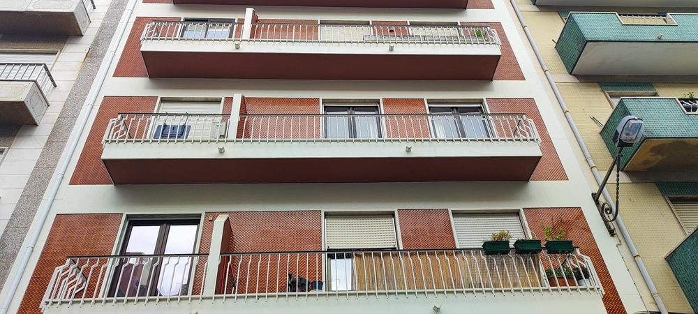 Apartamento T1+1 para arrendar na zona do Areeiro.