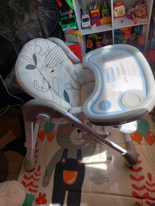 Продам Дитячий стільчик для годування Baby