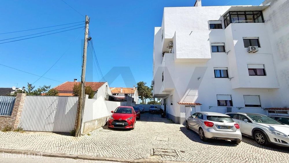 Apartamento T2 situado no 1.º andar, na Quinta do Conde — Quinta do Conde, Setúbal