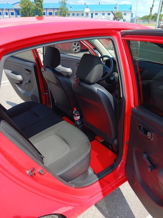 Продам Huyndai i10 (FL) 2011р. 1.1л