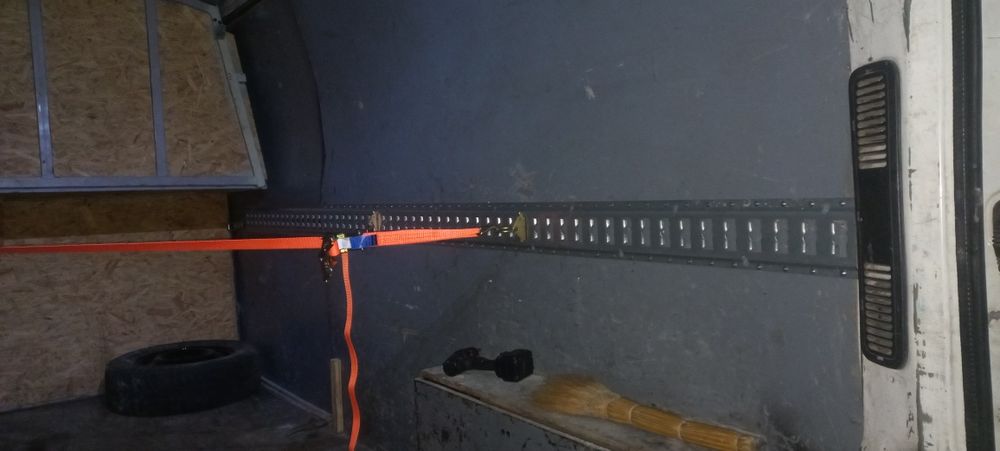 Вантажні перевезення