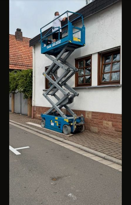 Оренда ножничного підйомника