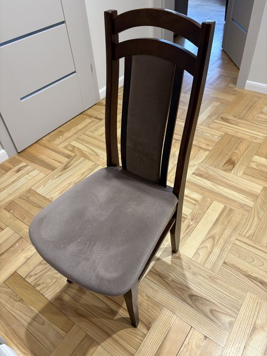 Krzesła 6 sztuk w bardzo dobrym stanie