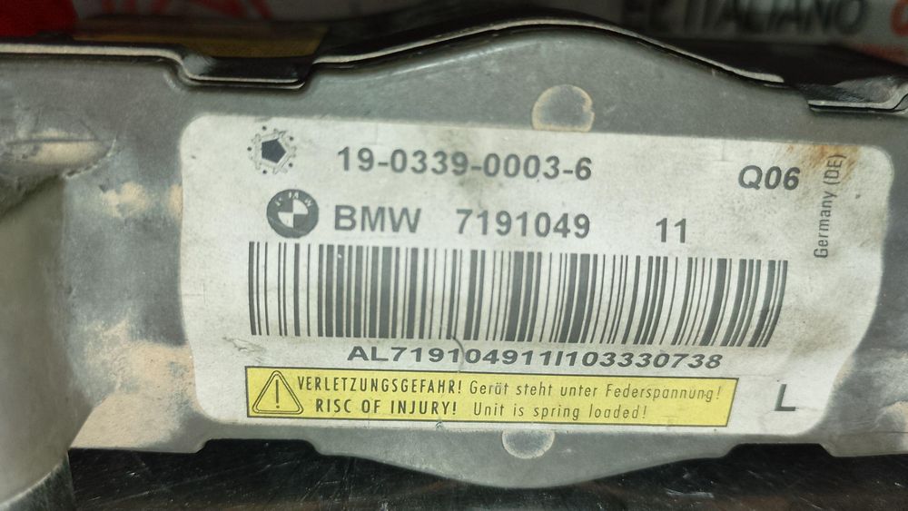 Dobradiça Esquerda Do Capô Bmw Serie 5