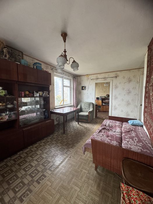 Продам Трехкомнатную квартиру на Юбилейной ул.Содружества.