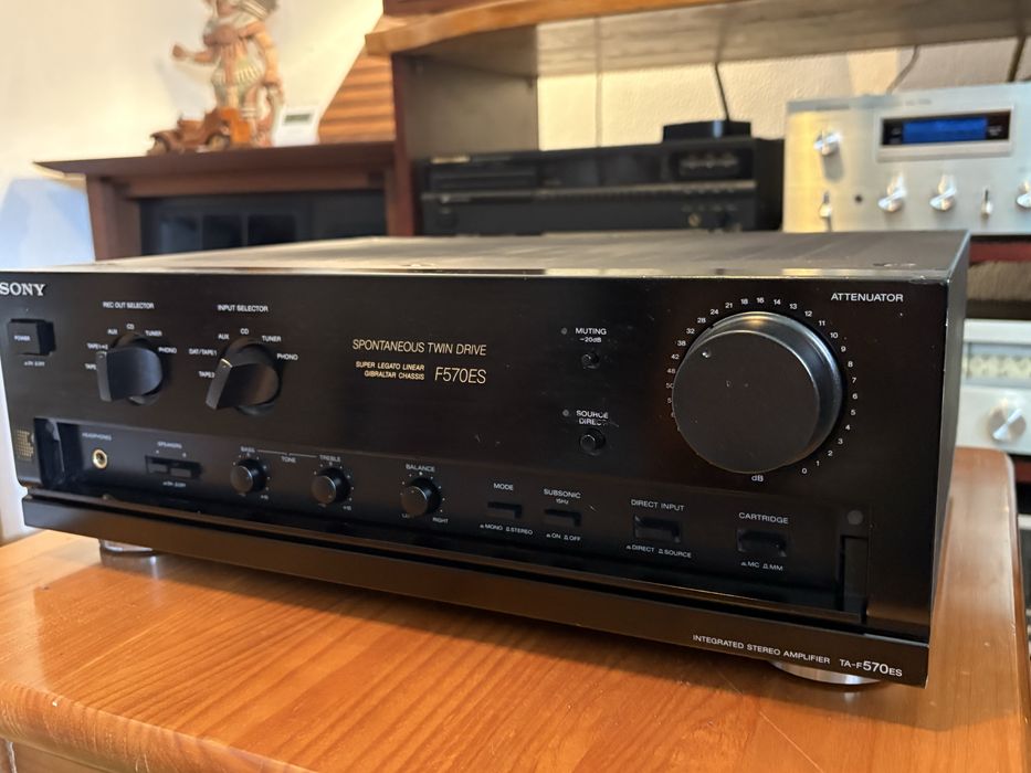 Amplificador Sony TA-F570ES