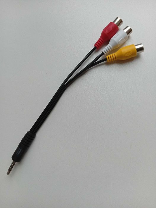 AV-кабель переходник Mini Jack 3.5 мм на 3 RCA (Тюльпаны) - новый.