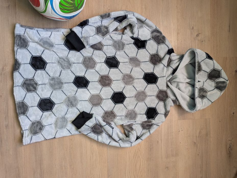 Футбольний м'яч кофта худі пледик George