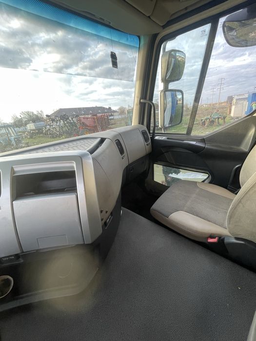 Авто RENAULT Premium