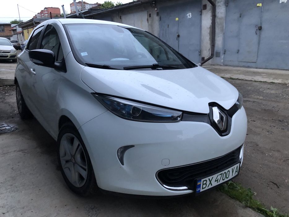 Renault Zoe 41квт 300км