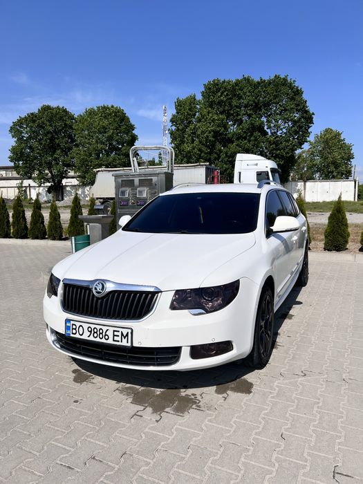 Skoda Superb 2010 автомат 2.0 дизель 9700$