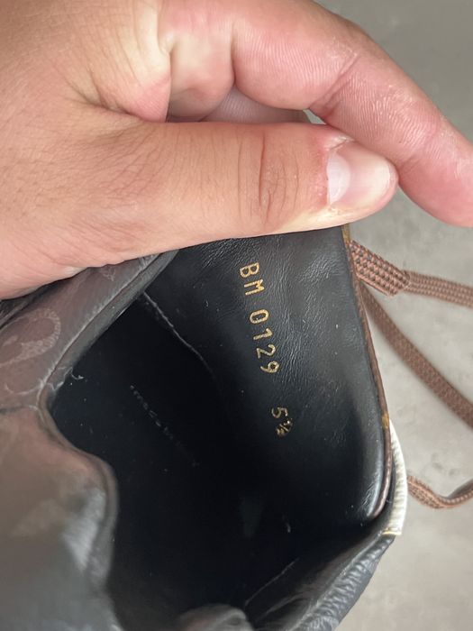 louis vuitton black white brown triple monogram run away