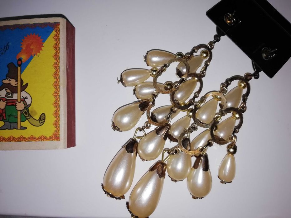 Серьги крупные, нарядные, бижутерия