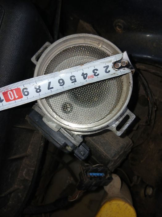 Продам расходомер воздуха на форд эскорт