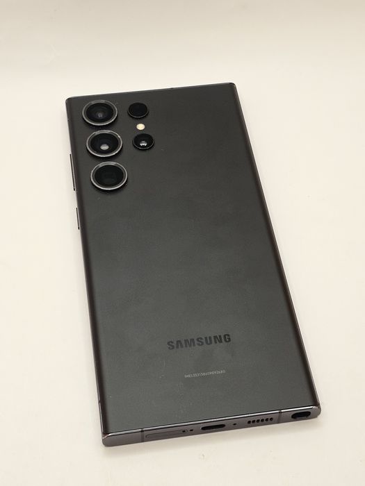 Samsung S23 Ultra 256gb уцінка (1)