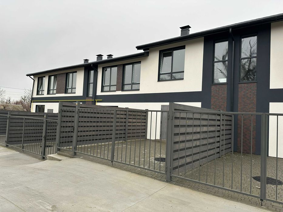 Готовий таунхаус з газом у Гостомелі! Вигідна ціна. Затишна локація!