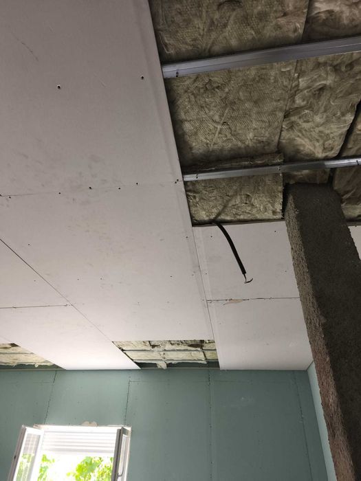 Obras de pladur e pinturas