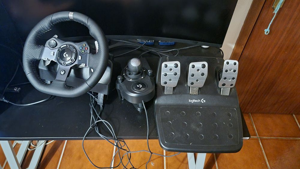 Logitech G920 driving force + shifter como novo