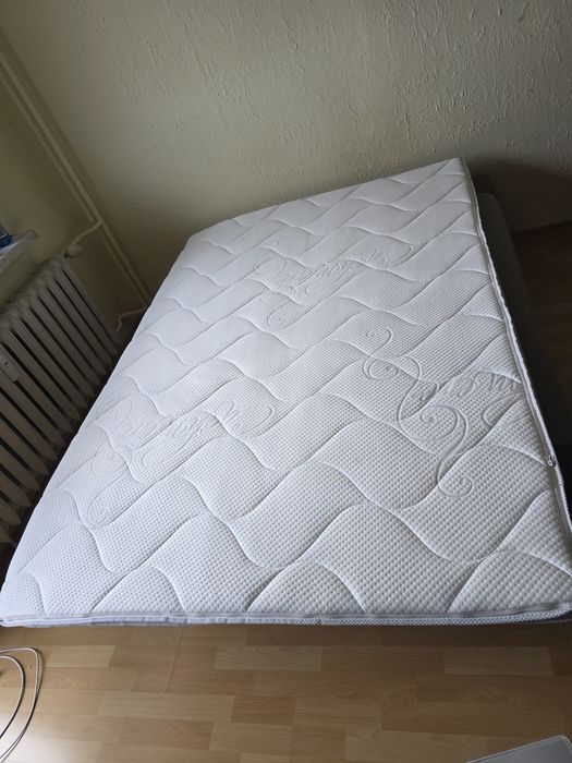 Materac nawierzchniowy HILDING