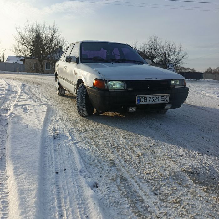 Продам Мазду 323 строчно