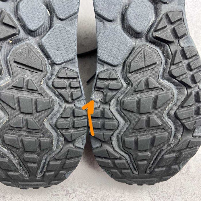 Кросівки HOKA CHALLENGER LOW GORE-TEX WIDE 1106519 розмір 43 1/3 оригі