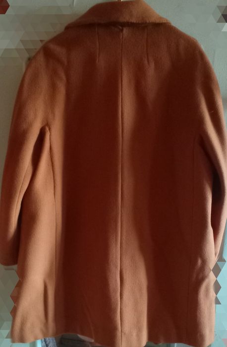 Зимове та демісезонне жіночі пальто