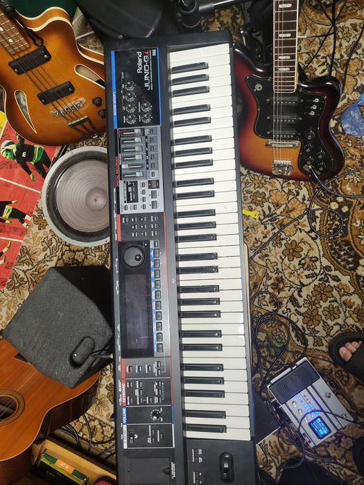 Roland Juno Gi w super stanie