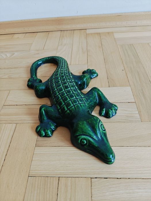 Figurki ogrodowe, ceramiczne.