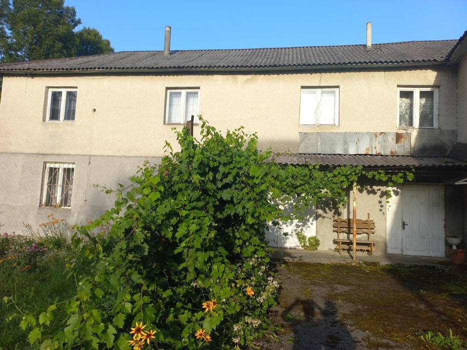 Продам будинок у центрі