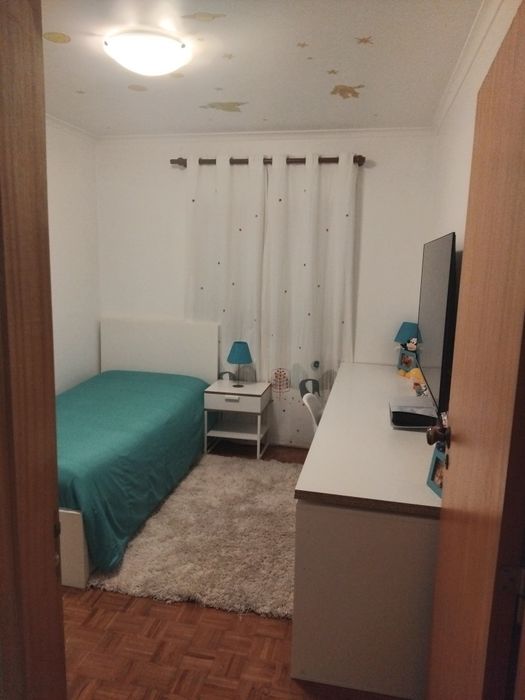 vendida cama de solteiro
