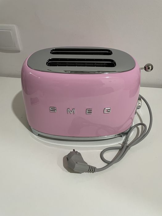 Torradeira SMEG Rosa  Nunca Usada TSF01PKEU