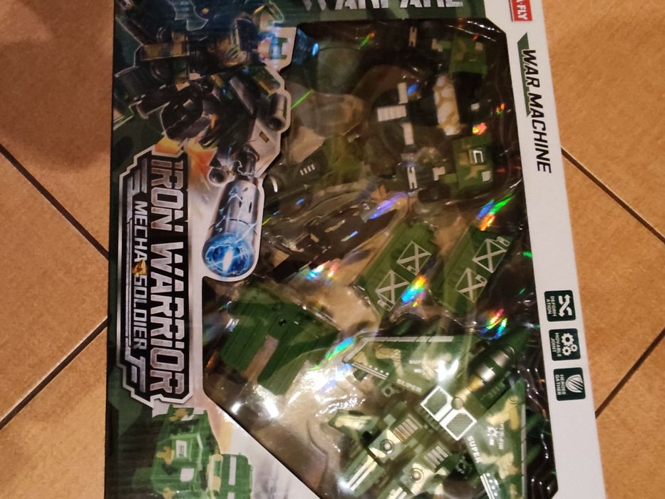 Продаю трансформер,новий